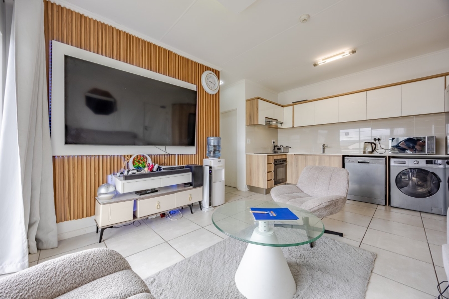 1 Bedroom Property for Sale in Richwood Western Cape